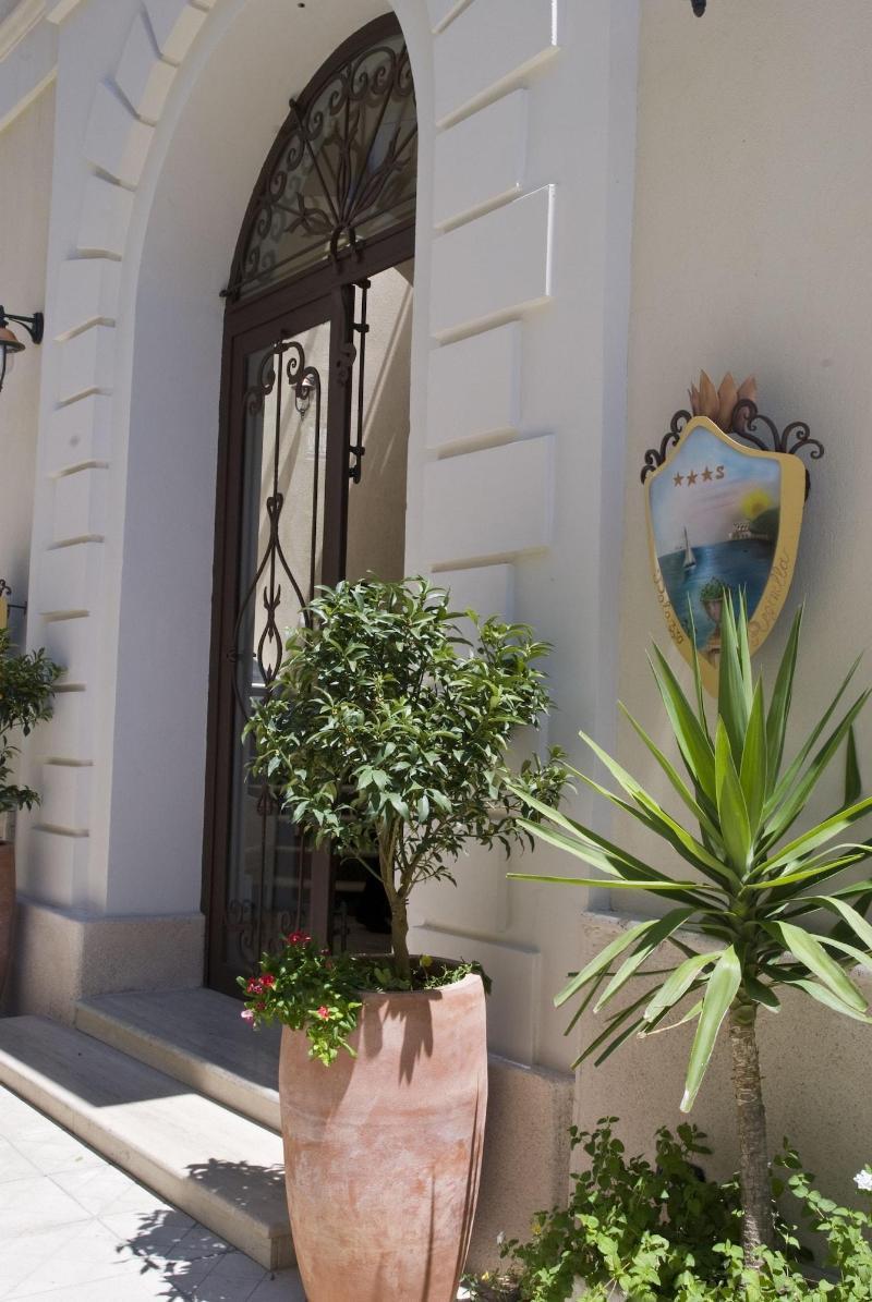 אפרטהוטל בובאלינו מרינה Palazzo Reginella מראה חיצוני תמונה